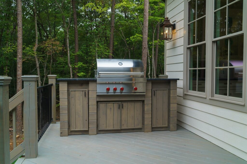 Deck with outdoor kitchen